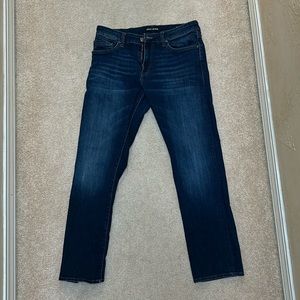 Men’s Mavi stretch straight leg jeans. Size 32/32
